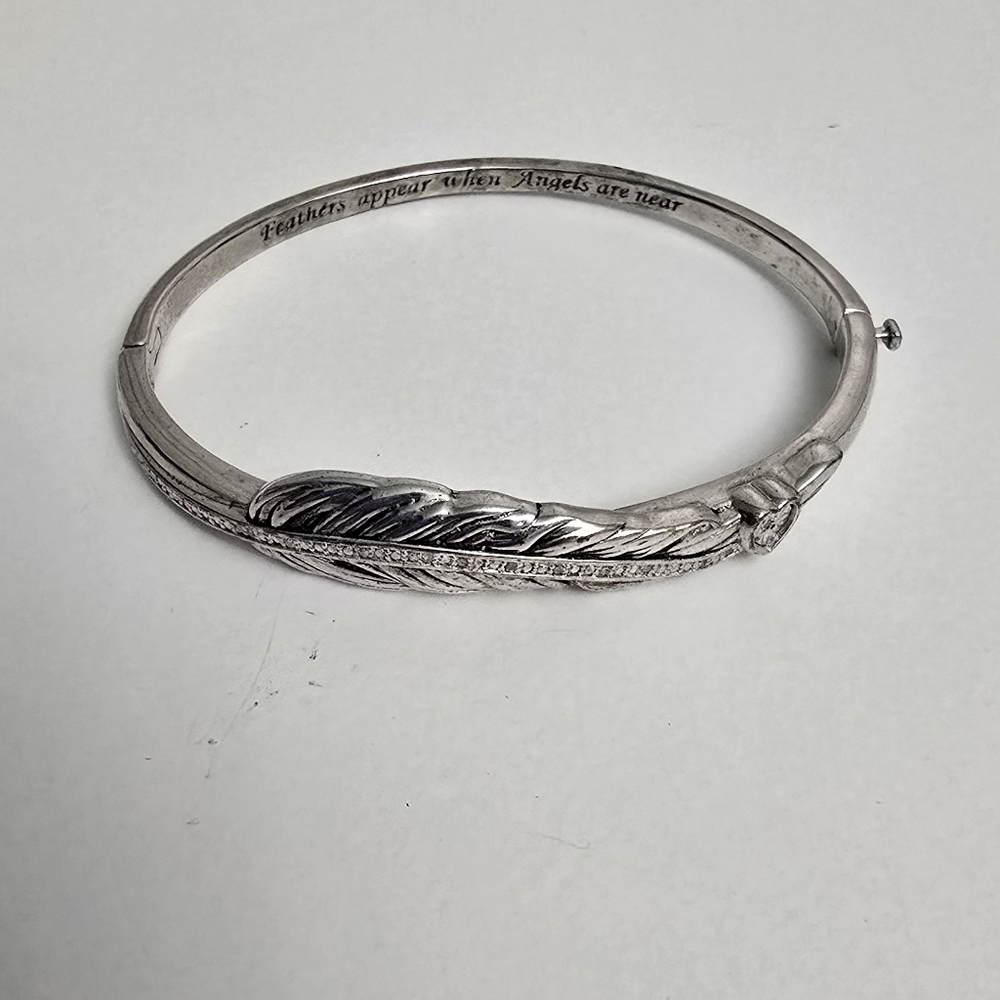BGE Silver Tone Feather Bangle Bracelet